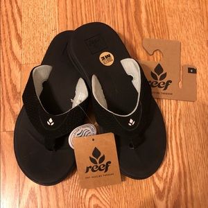 PRICE DROP!!!!!  Reef Rover Flip Flops